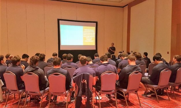 Los Pumas con terapia de grupo en Pilar