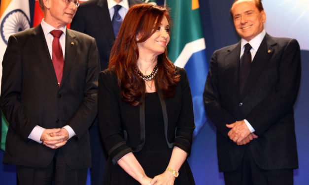 Desafuero de Cristina, piden sesión para el martes