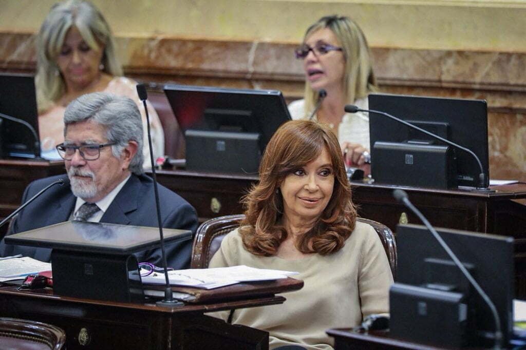 Postergan el juicio oral a Cristina