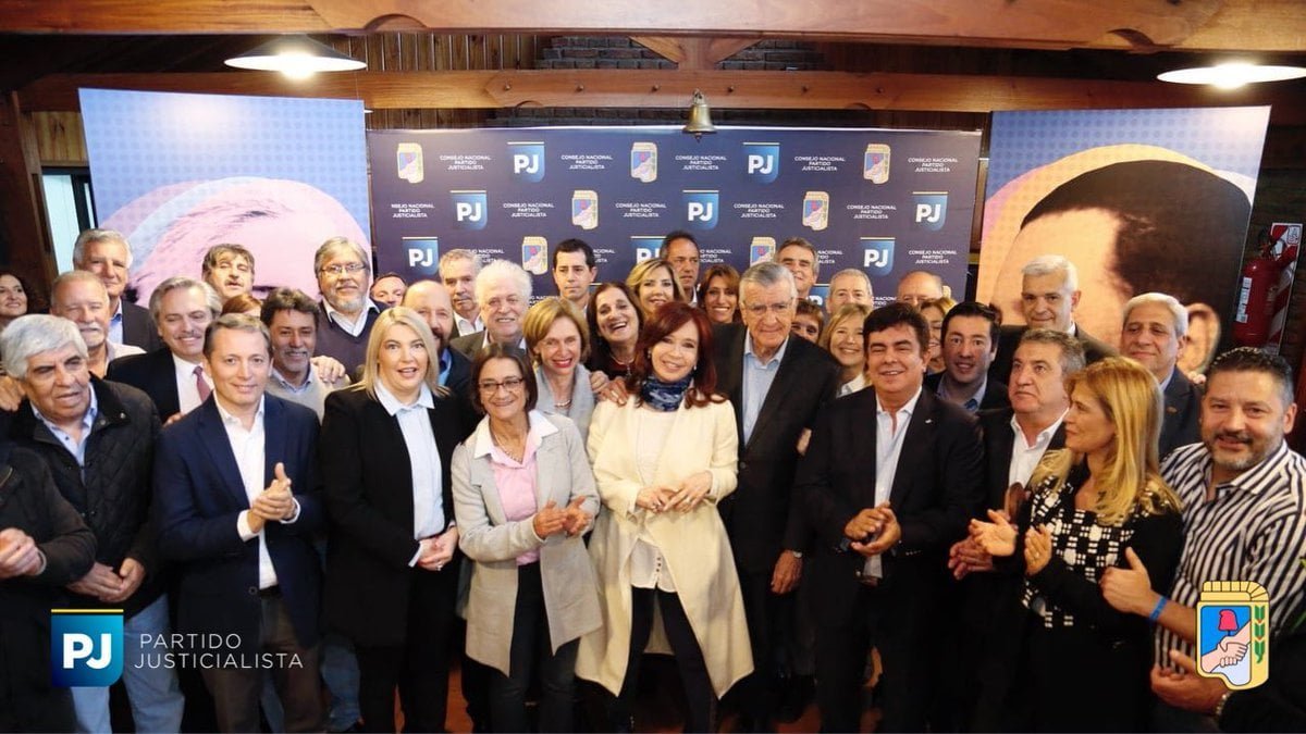 Cristina participa del plenario del PJ