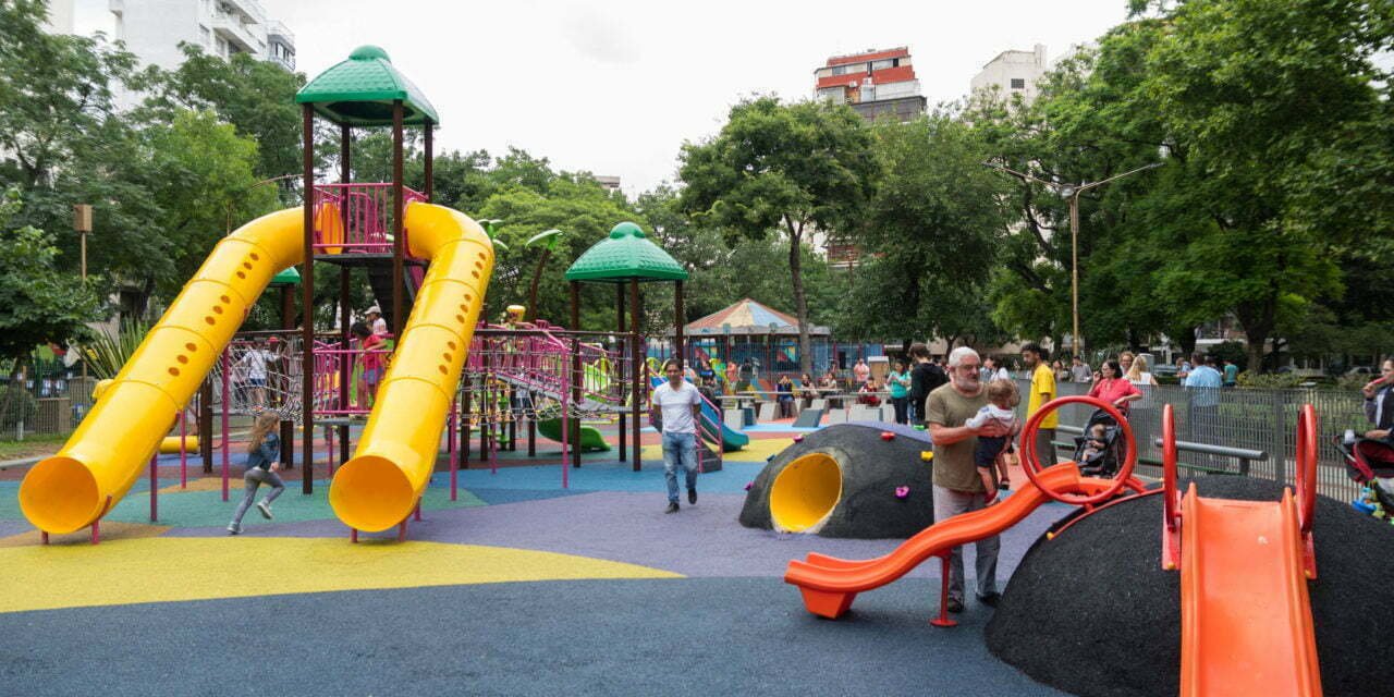 La prohibición de fumar en plazas tiene despacho
