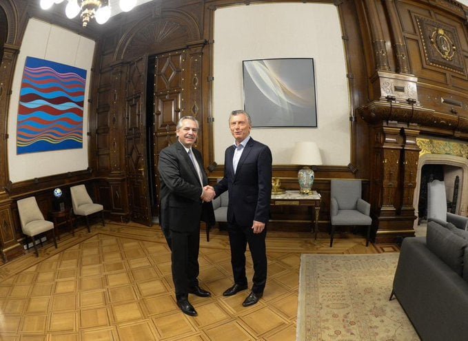 Fernández y Macri se reunieron en la Rosada