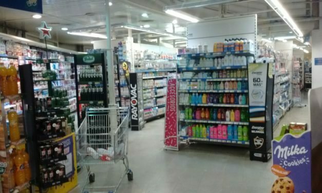 Datos del INDEC reflejan caída de las ventas en los supermercados