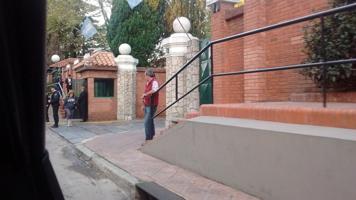 El gobierno analiza mayor restricciones por el coronavirus