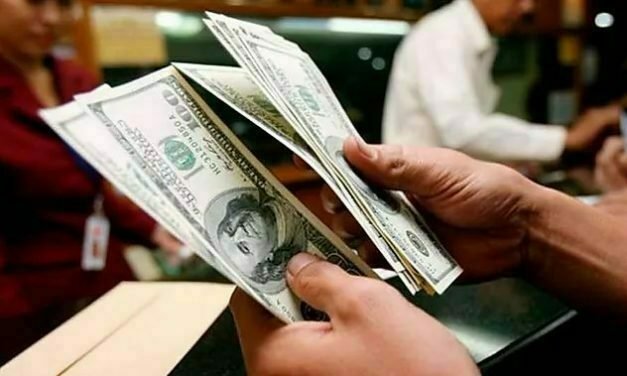 Una disposición del BCRA para poseedores de dólares deteriorados o manchados
