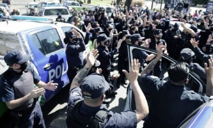 División policial tras el mensaje de Kicillof