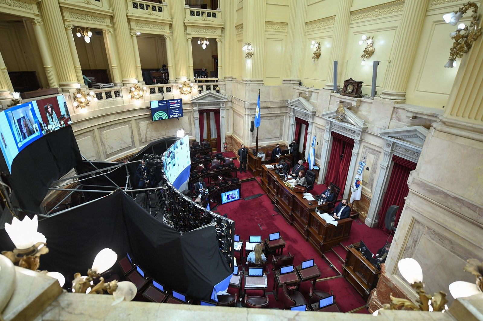 El senado aprobó DNU de telecomunicaciones como servicio esencial