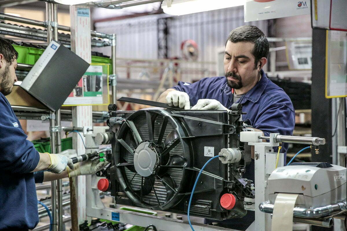 Caída interanual del 6,9% en la producción industrial
