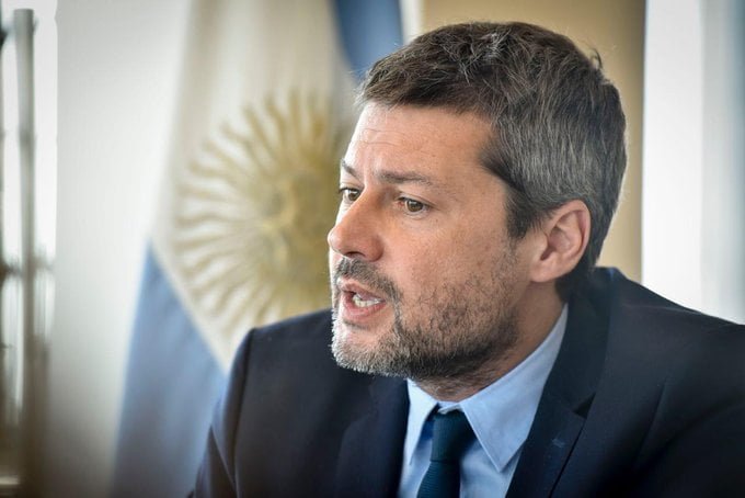Podrán ingresar turistas de países limítrofes