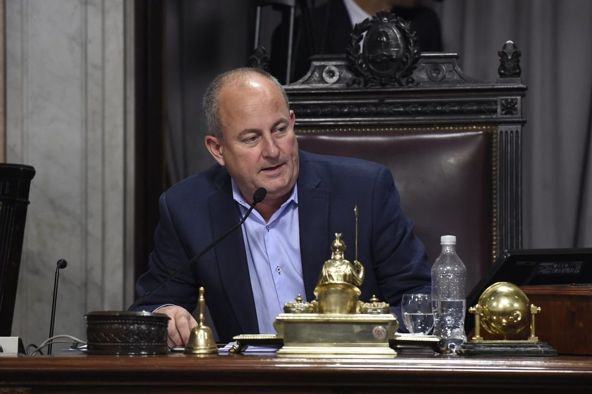 En manos de tres senadores indecisos está la ley de aborto