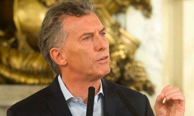 Macri asoma como un candidato presidencial sin críticas a Milei