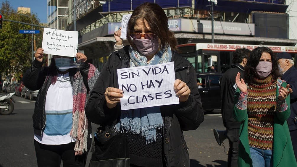 Siguen las protestas de maestros en la ciudad