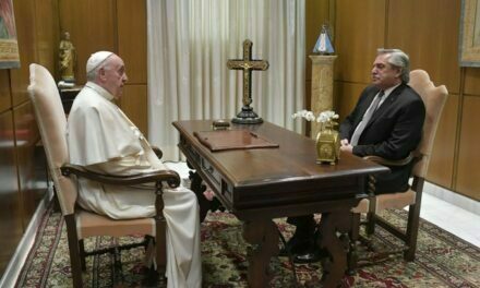 El presidente se reunió con el Papa Francisco