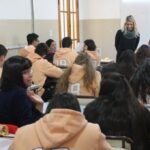 Proyecto para regular el uso de celulares en los colegios