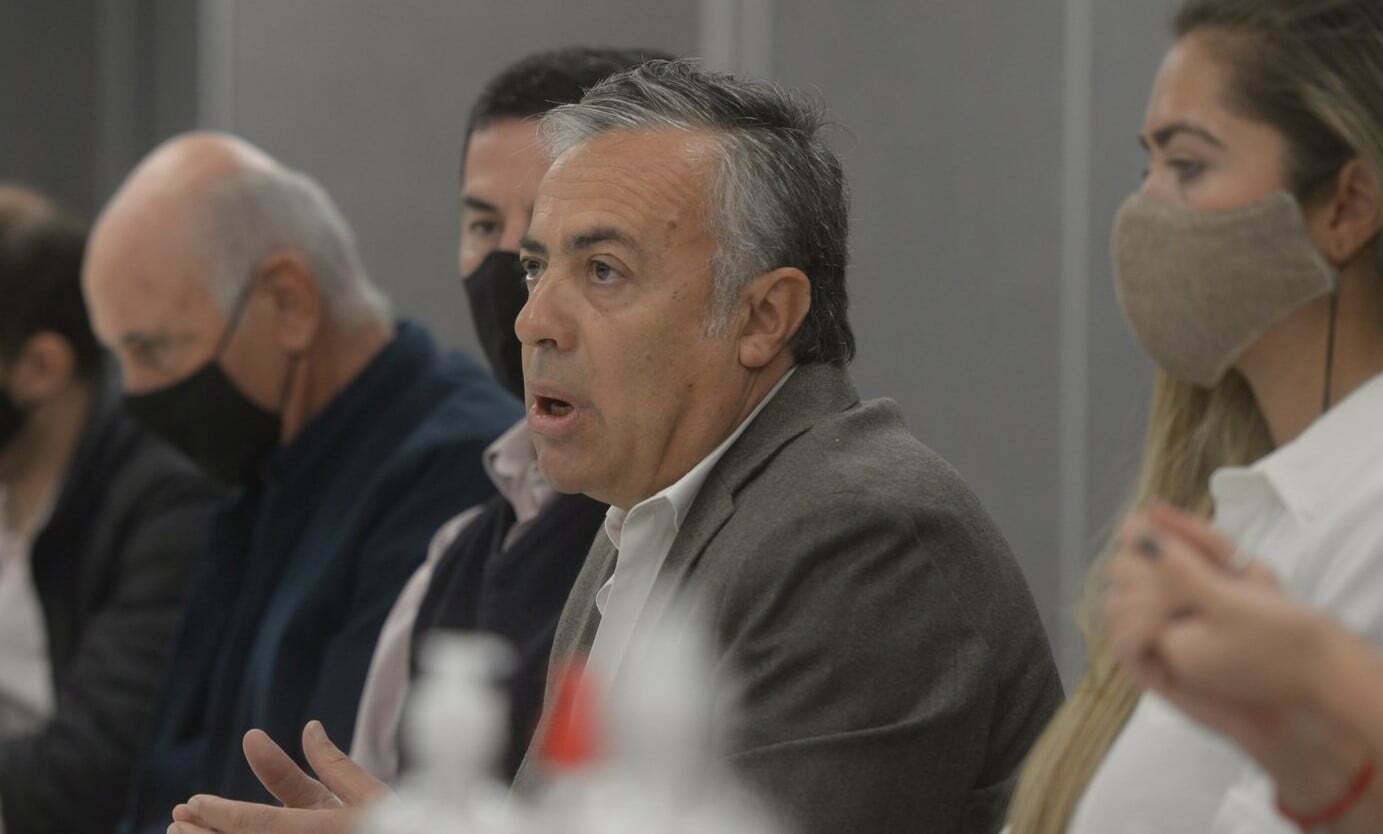 El titular de la UCR, Alfredo Cornejo, internado con Covid
