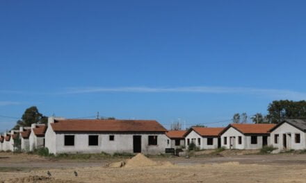 Avanza la construcción de 300 viviendas en José C Paz