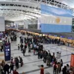 Salieron muchos más turistas de los que ingresaron al país