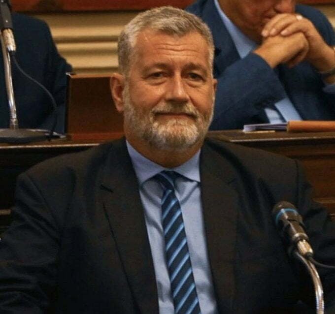 Buscan al autor del atentado que baleó a legislador correntino