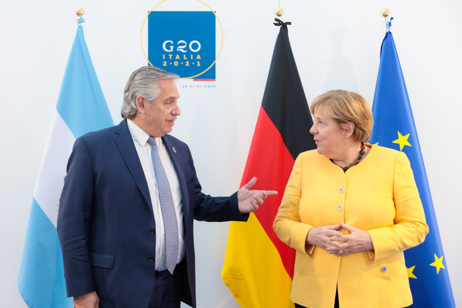 Fernández se reunió con Merkel, Macrón y Sánchez