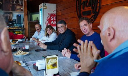Santilli recorre municipios sin responder preguntas del periodismo