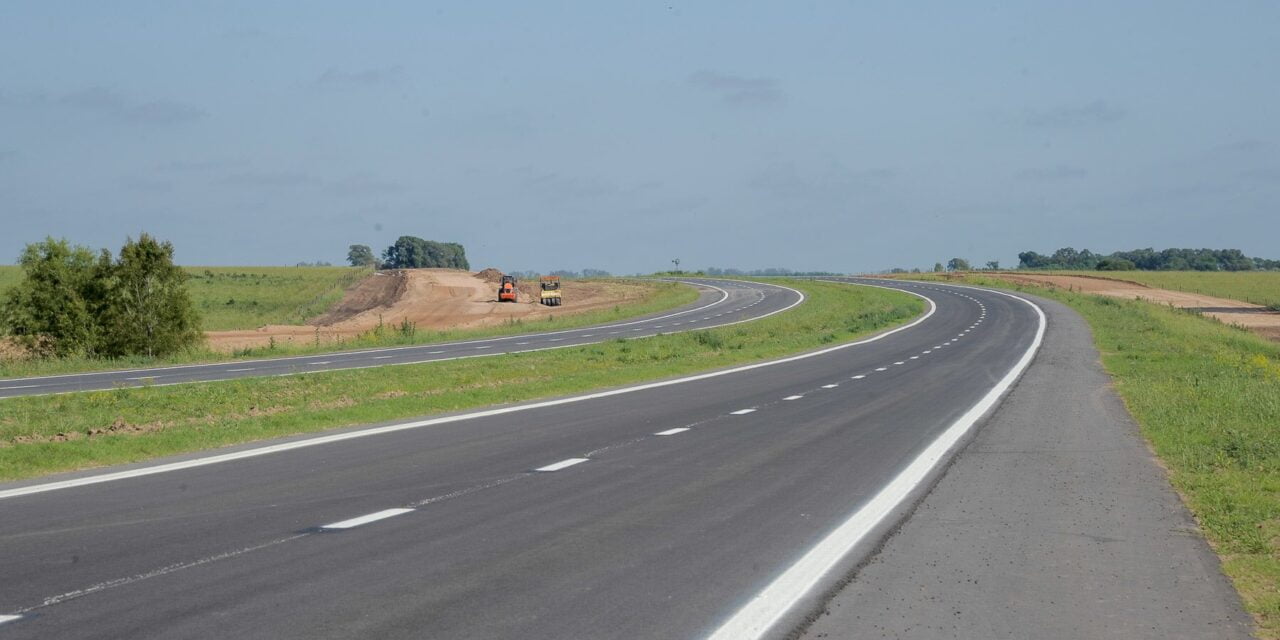 El presidente inauguró obras de ampliación en Ruta 8