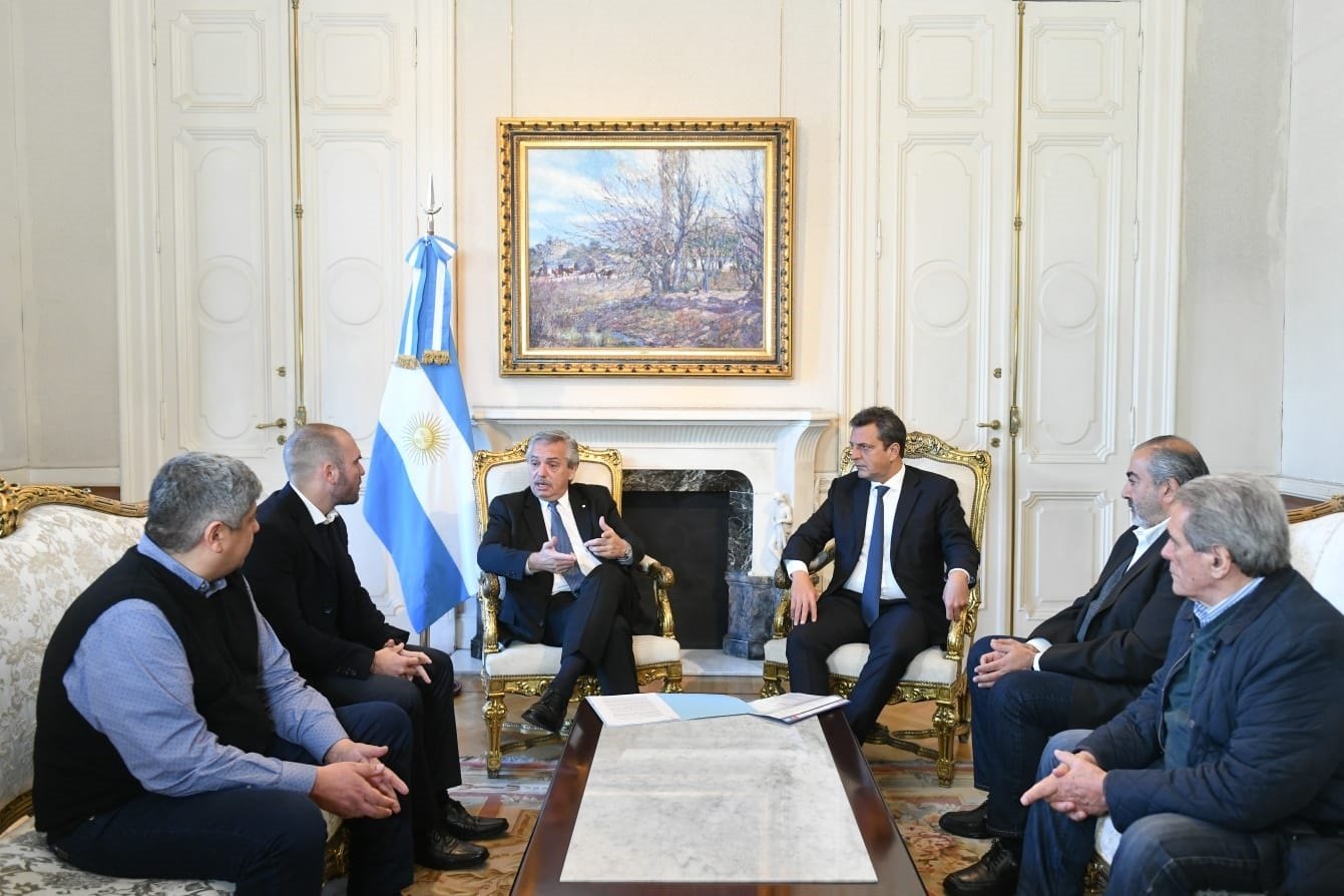 Alberto con Guzman Massa y la CGT