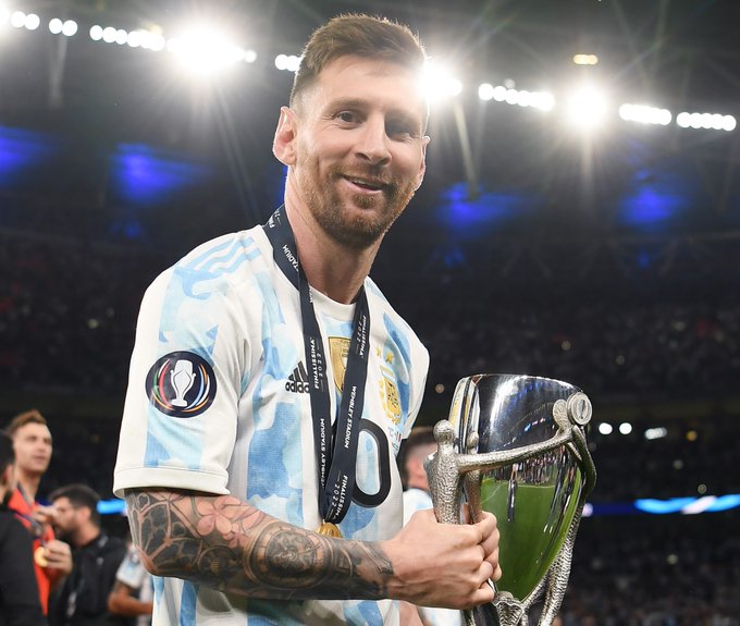 Messi el segundo futbolista con más títulos en el mundo