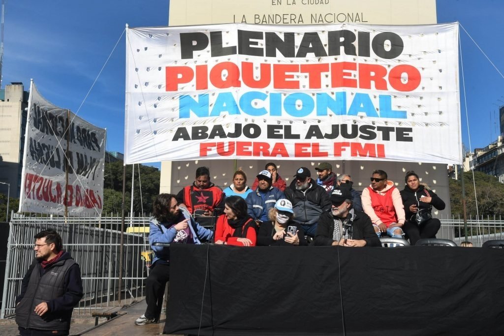 Plenario piquetero propone un paro nacional