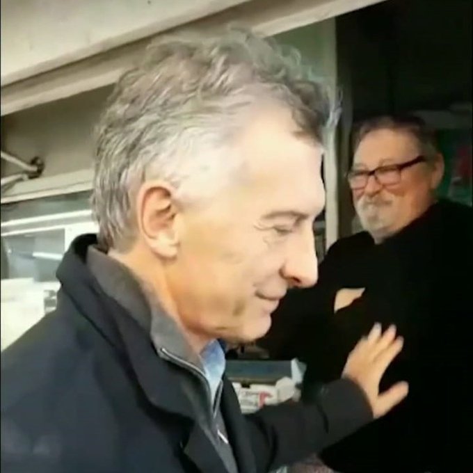 Macri en campaña con caminatas inquietantes