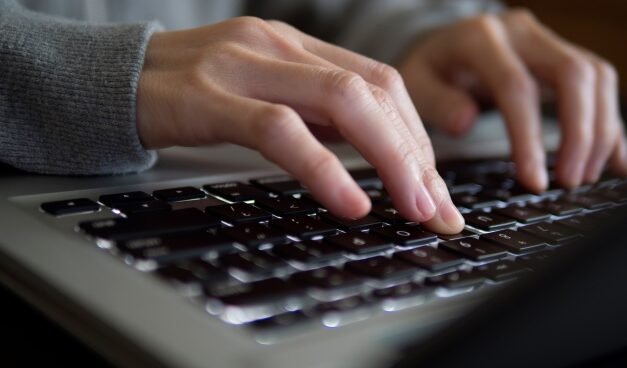Proyecto bonaerense para regular las condiciones laborales en plataformas digitales