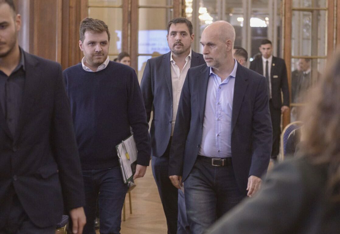 Larreta lanza un tercer candidato para sucederlo, Emmanuel Ferrario