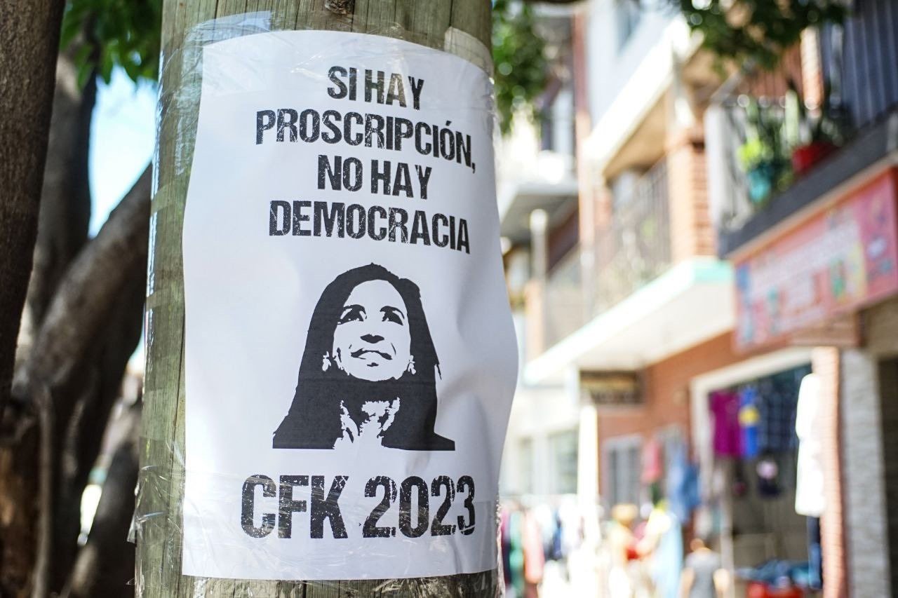 El peronismo denuncia en la calle la proscripción a Cristina