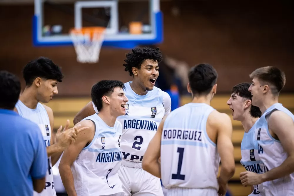 Básquet: La selección juvenil dio un paso más en el mundial