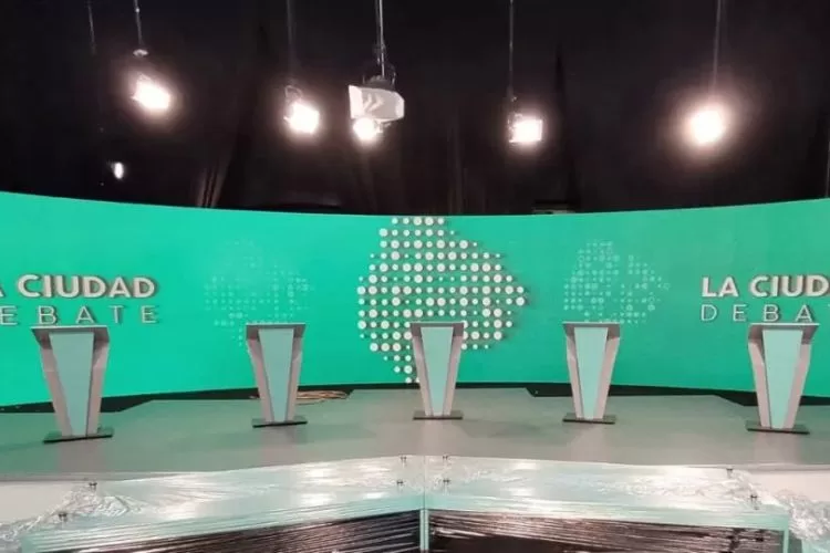 Debaten los aspirantes a Jefe de gobierno porteño