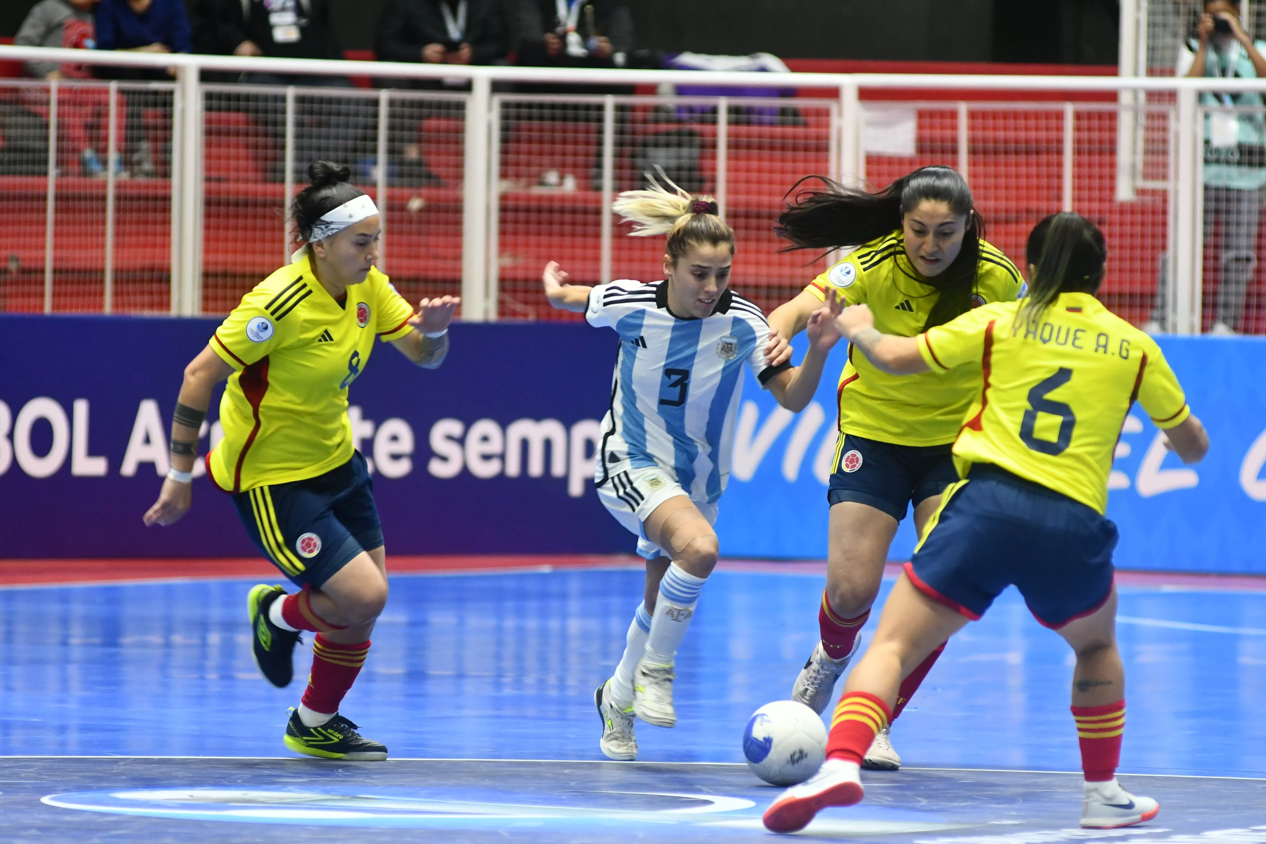 Futsal femenino: Triunfo argentino para quedar en semi de la Copa América