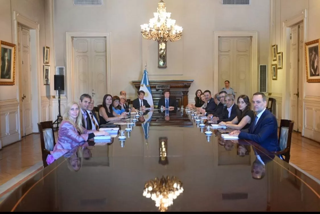 Revisarán los convenios con las Universidades