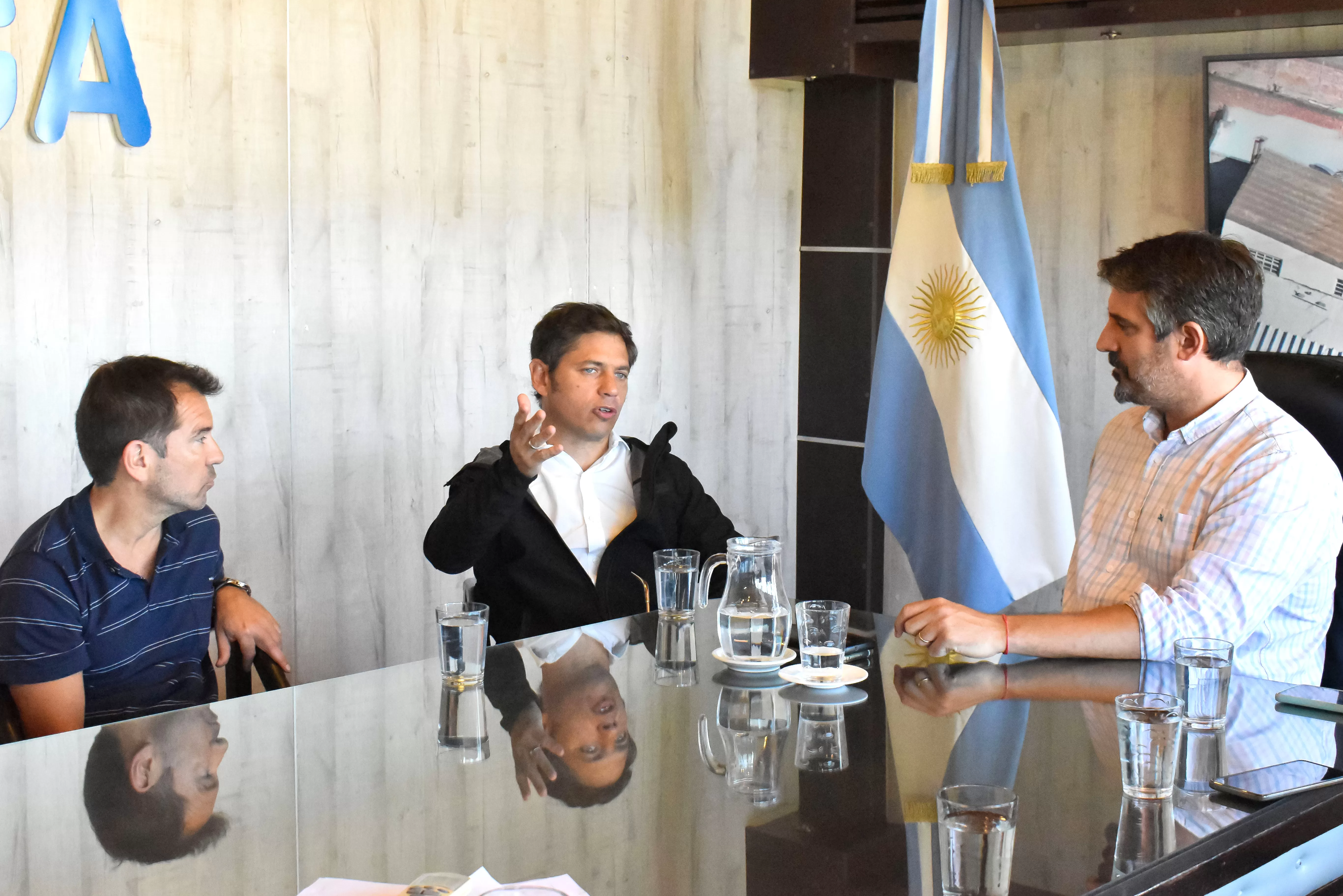 Miramar: Kicillof bajó ayuda a los damnificados por el tornado