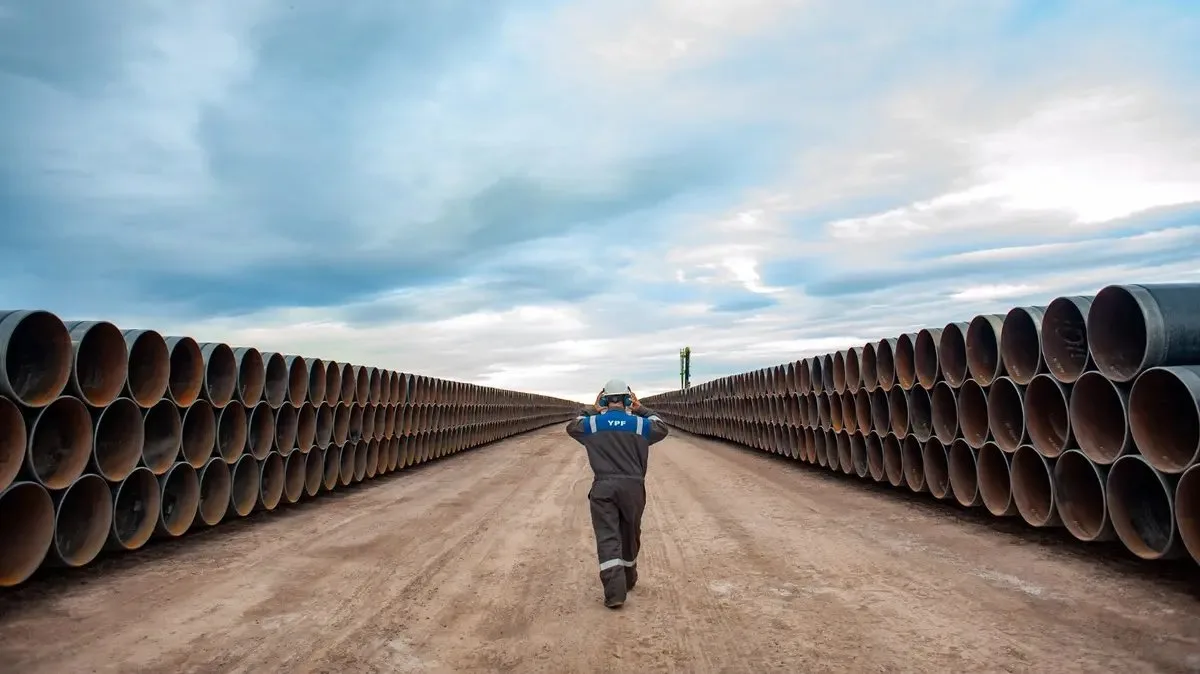YPF comenzó la construcción del oleoducto desde Vaca Muerta